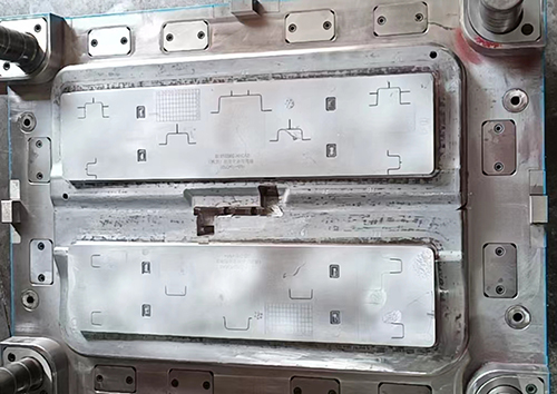 旭邦前后牌照安装底座模具